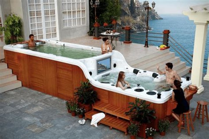 Relax Like A Billionaire - The 10 Most Ridiculously Expensive Hot Tubs Money Can Buy