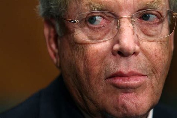 In 2007, Bear Stearns CEO Jimmy Cayne Was Worth Over $1 Billion. Guess How Much He Sold His Stock For In 2008...