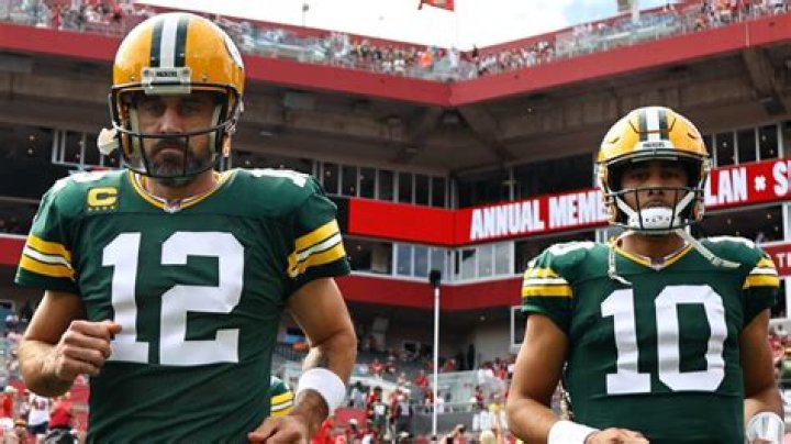 Aaron Rodgers' Brother, Jordan, Criticizes His Brother's $1M Wildfire Relief Pledge: "It Feels Like An Act"