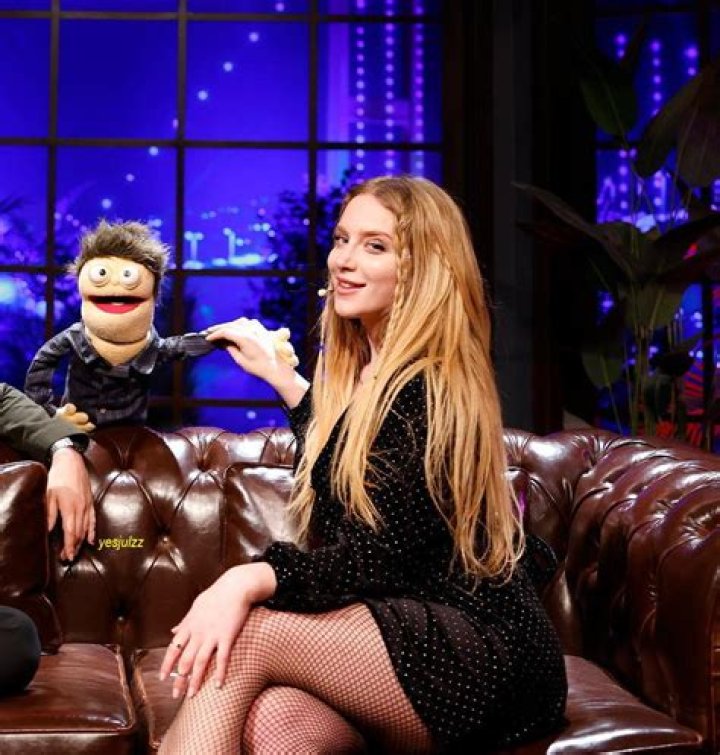 Ahsen Ozokur Net Worth | Celebrity Net Worth