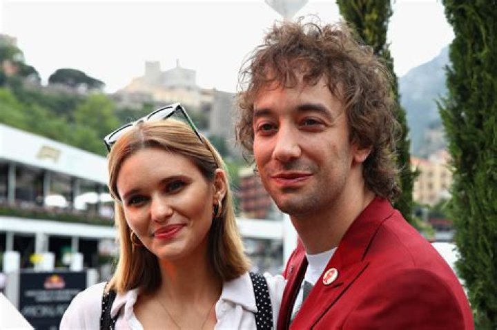 Albert Hammond, Jr. Net Worth