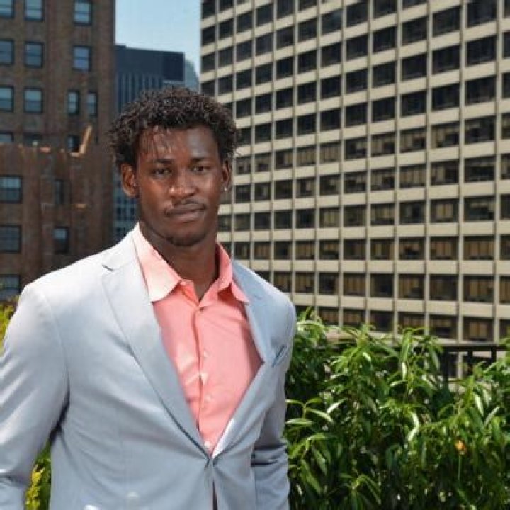 Aldon Smith Net Worth | Celebrity Net Worth