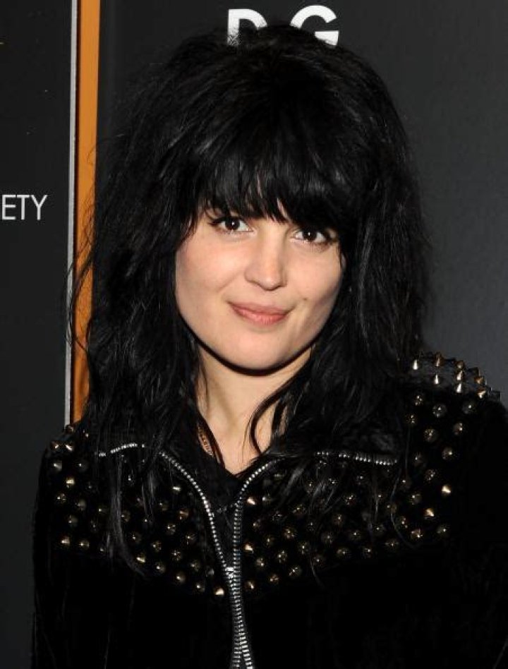 Alison Mosshart Net Worth | Celebrity Net Worth