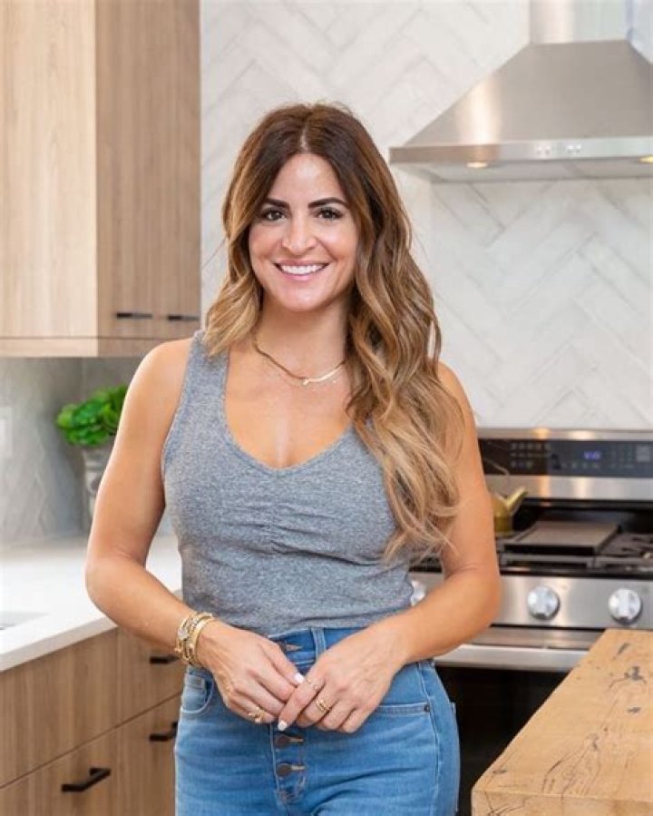 Alison Victoria Net Worth | Celebrity Net Worth