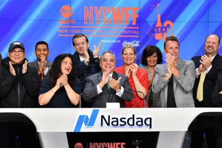 Amanda Freitag Net Worth | Celebrity Net Worth