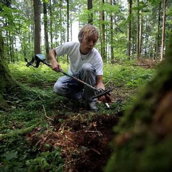 Amateur Treasure Hunters Are Reportedly On The Brink Of Discovering The 'World's Largest" Treasure Hoard