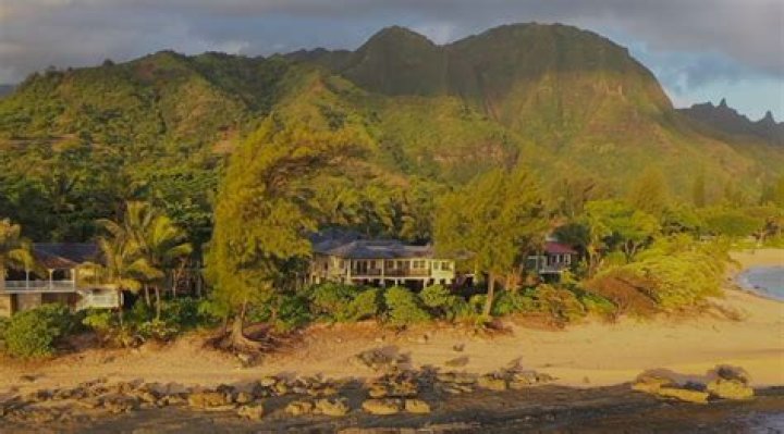 Anthony Kiedis Lists $10 Million Hawaiian Estate