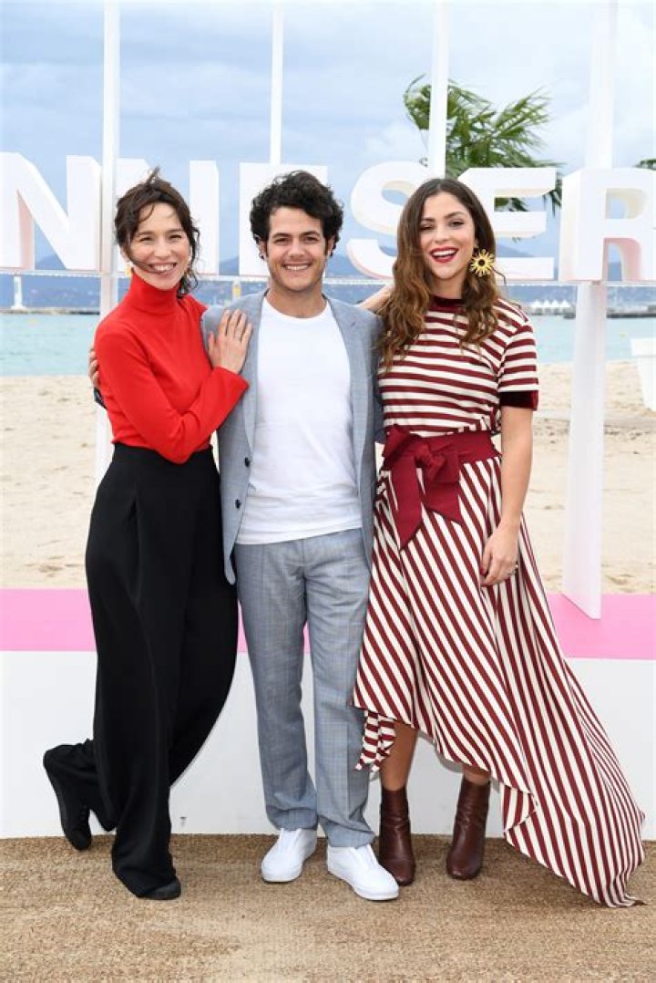 Ariadna Gil Net Worth | Celebrity Net Worth