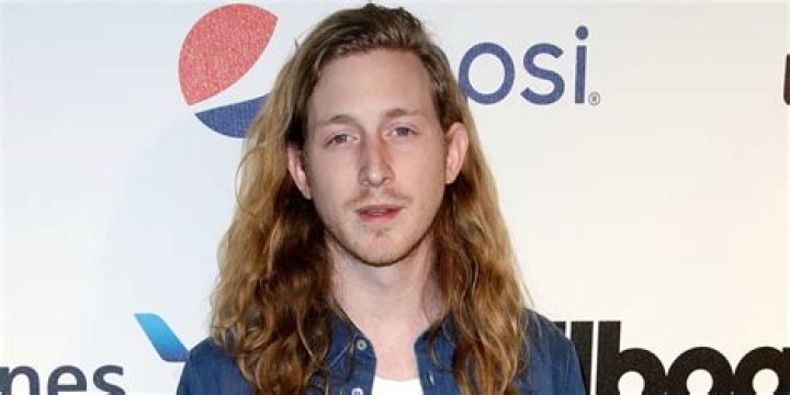 Asher Roth Net Worth | Celebrity Net Worth