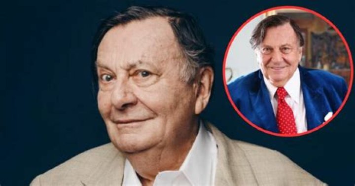 Barry Humphries Net Worth | Celebrity Net Worth