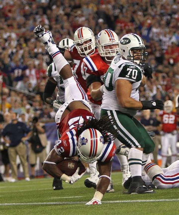 BenJarvus Green-Ellis Net Worth | Celebrity Net Worth