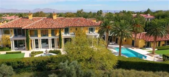 Billionaire Casino Mogul Steve Wynn Lists Las Vegas House For $25 Million