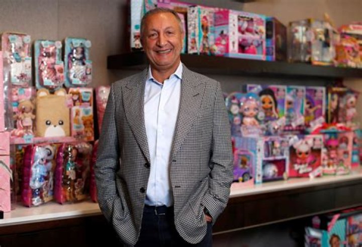 Bratz Billionaire Isaac Larian Puts In $890M Bid To Save Toys R Us - Gets Rejected