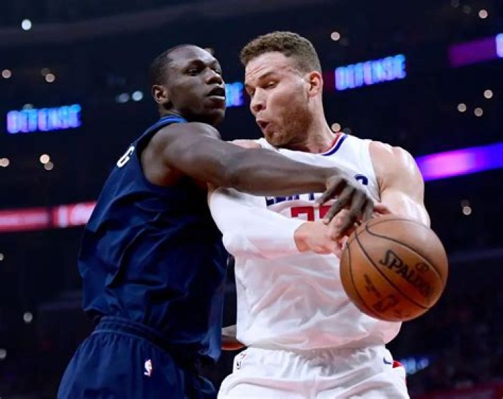 Blake Griffin Is Now On The Detroit Pistons After A Blockbuster Trade