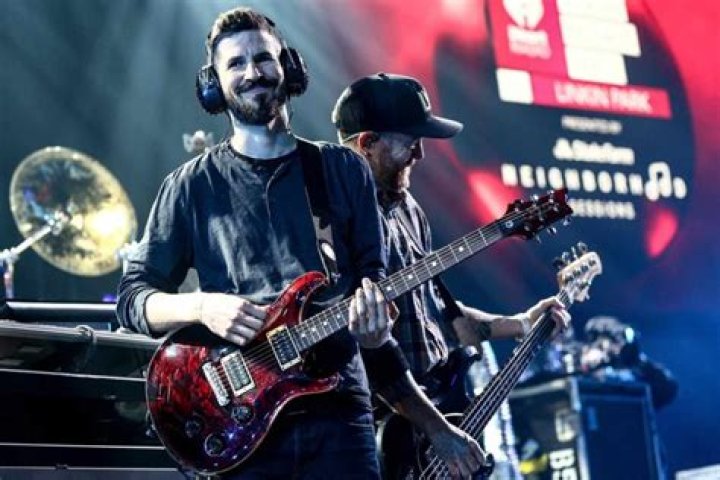 Brad Delson Net Worth | Celebrity Net Worth