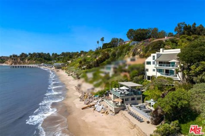 Chris Chelios - Who Played A Mind-Altering 26 Seasons In The NHL - Seeks $75 MILLION For Malibu Mansion