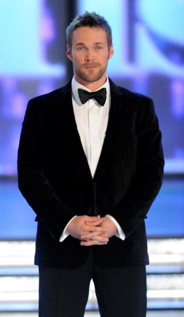 Chris Powell Net Worth | Celebrity Net Worth