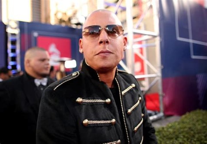 Cosculluela Net Worth | Celebrity Net Worth
