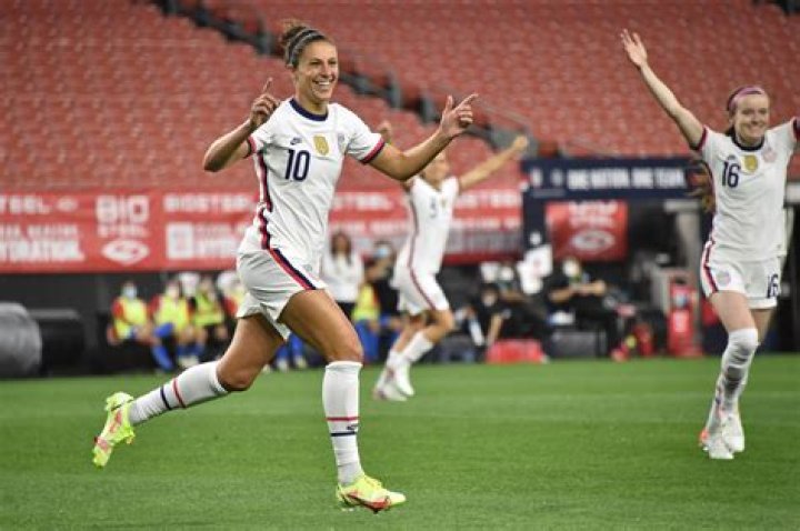 Could USWNT Star Carli Lloyd Actually Play In The NFL?