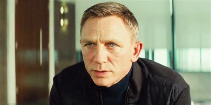 Daniel Craig Offered $150 Million To Come Back As James Bond