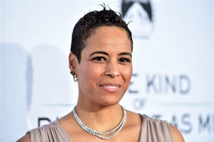 Daphne Wayans Net Worth | Celebrity Net Worth