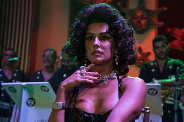 Deborah Secco Net Worth | Celebrity Net Worth