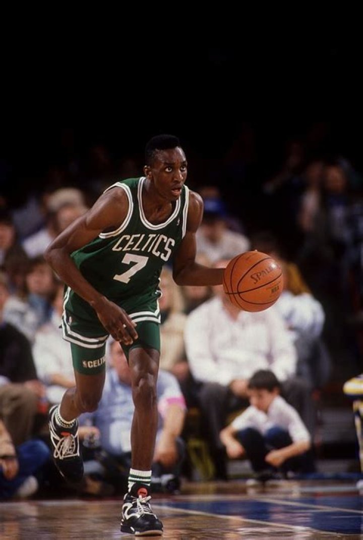 Dee Brown Net Worth | Celebrity Net Worth