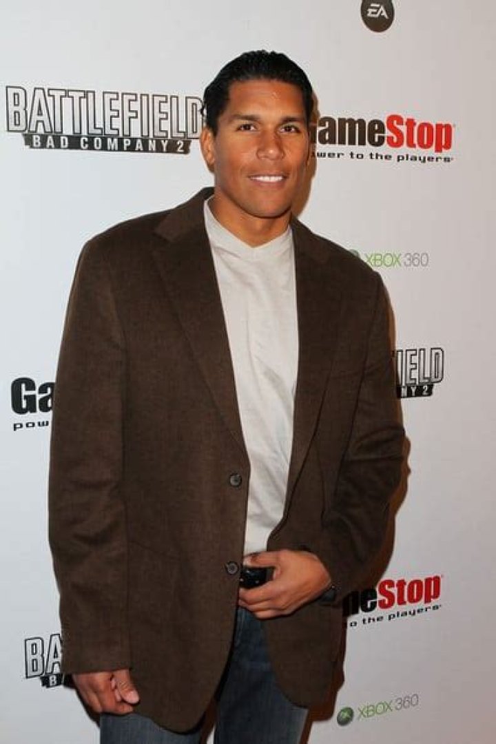 Donnie Edwards Net Worth | Celebrity Net Worth