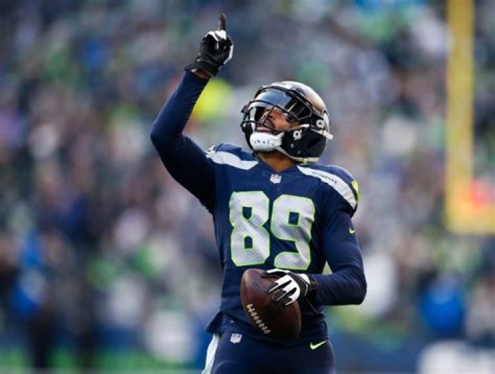 Doug Baldwin Net Worth | Celebrity Net Worth