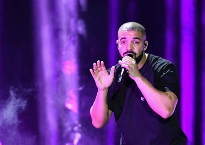 Drake's "One Dance" Is Spotify's Most Streamed Song Of All Time