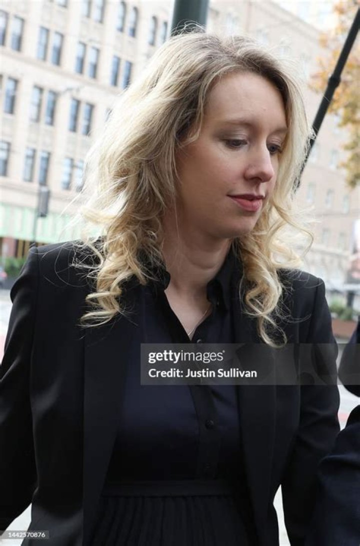 Ex-Theranos CEO Elizabeth Holmes Can't Afford Attorneys, Wears $1,000 Outfit To Court