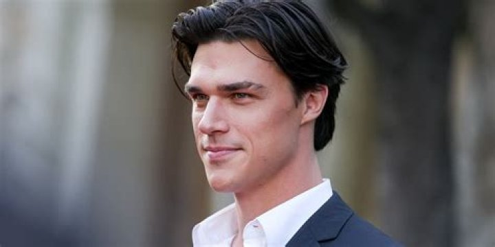 Finn Wittrock Net Worth | Celebrity Net Worth