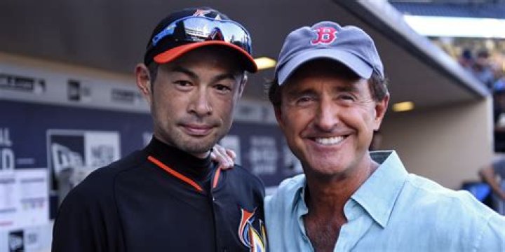 Fred Lynn Net Worth | Celebrity Net Worth