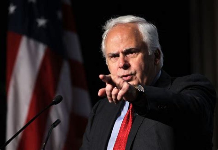 Fred Smith Net Worth | Celebrity Net Worth