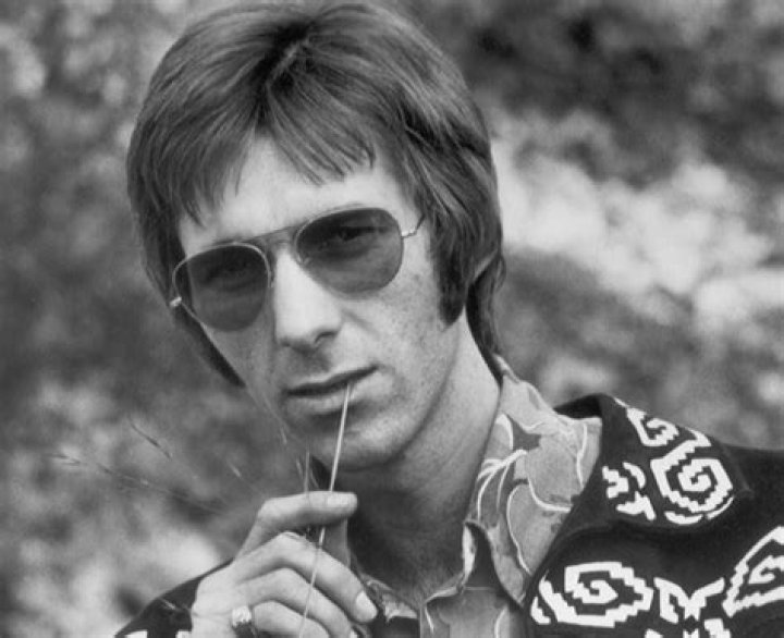 Gary Puckett Net Worth | Celebrity Net Worth