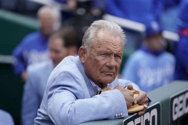 George Brett Net Worth | Celebrity Net Worth