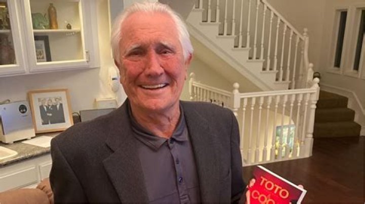 George Lazenby Net Worth | Celebrity Net Worth
