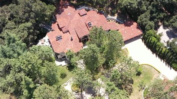 Halsey Seeks $12 Million For Seven-Structure SoCal Compound