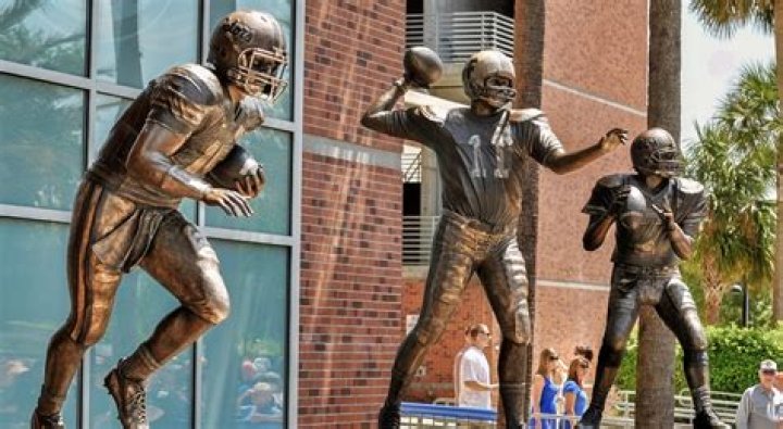 How Much Is Winning The Heisman Trophy Worth To The Player?