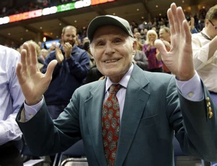 Herb Kohl Net Worth | Celebrity Net Worth