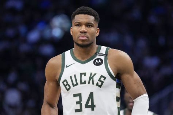 How Much Money Would Giannis Antetokounmpo Give Up By Leaving The Bucks?