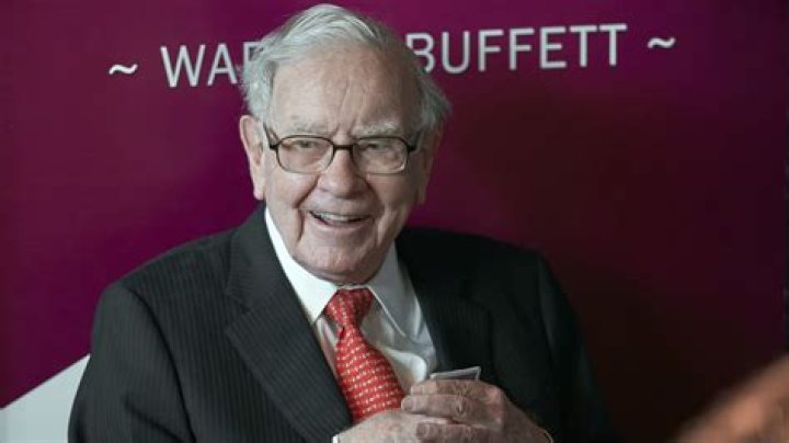 How Rich Would Warren Buffett Be Today If He Never Donated A Dollar To Charity?