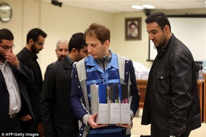 Iranian Billionaire Babak Zanjani Gets Death Sentence For Embezzlement