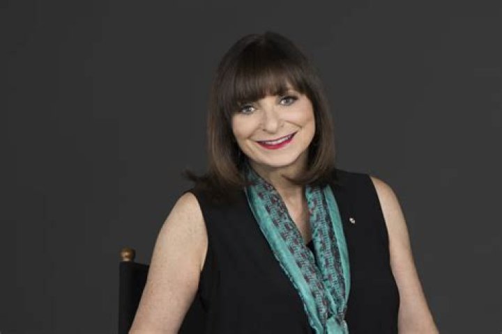 Jeanne Beker Net Worth | Celebrity Net Worth