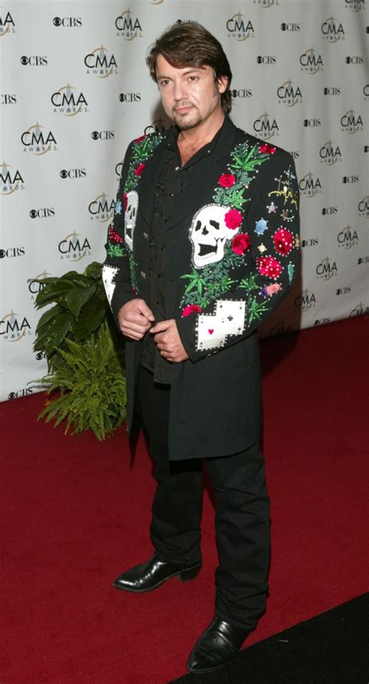 Jeff Bates Net Worth | Celebrity Net Worth