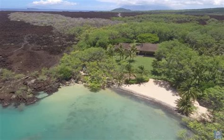 Jeff Bezos Pays $78 Million For 14-Acre Secluded Corner Of Maui That Includes A Private White Sand Beach