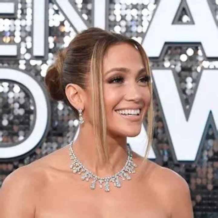 Jennifer Lopez's $42 Million 8-Acre Bel Air Compound Features The Coolest Infinity Pool Ever, A Lake And A 100-Seat Outdoor Amphitheater