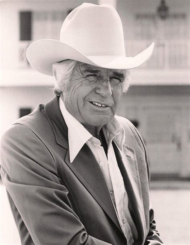 Jim Davis Net Worth | Celebrity Net Worth