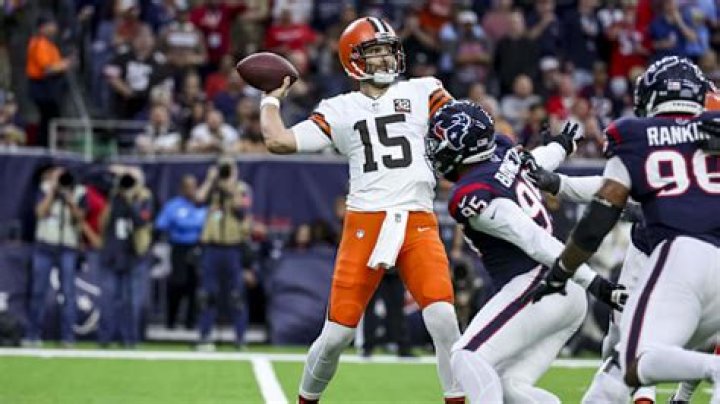 Joe Flacco Started The Season NOT On An NFL Roster. He's Making $370k With The Browns But Can 10x That Salary