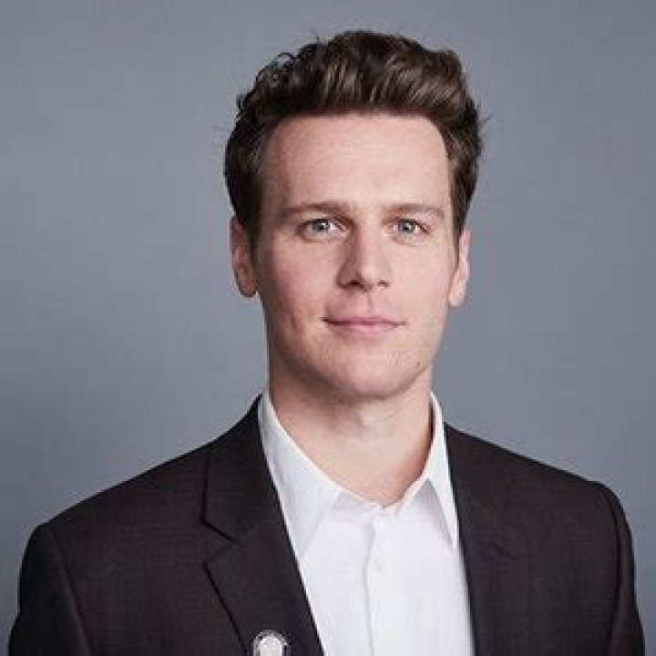 Jonathan Groff Net Worth | Celebrity Net Worth